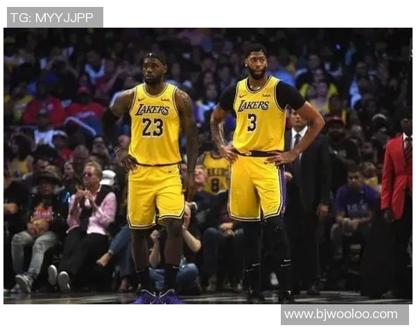 亚特联与西雅图激战正酣比分悬念不断引发球迷热议